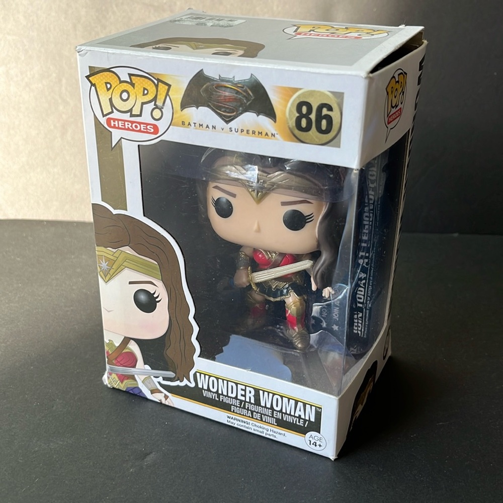 Funko Pop Wonder Woman #86 DC Comics Justice League Batman v Superman Figure